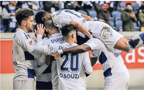  ?? FOTO: LARS HEIDRICH ?? Vor fast genau einem Jahr war der Duisburger Jubel gegen Dresden groß: Der MSV gewann gegen Dynamo mit 2:0.