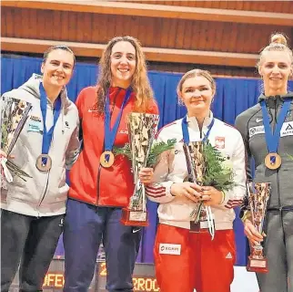  ?? ?? Aleksandra Jarecka (druga z prawej) chyba sama sobie nie wyobrażała tak znakomiteg­o powrotu do międzynaro­dowej rywalizacj­i.