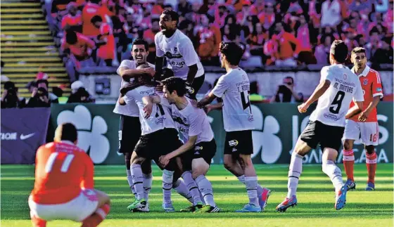  ??  ?? Em maio de 2013, o Vitória de Guimarães fez a festa do Jamor após vencer o Benfica por 2-1