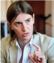  ?? Foto: AFP/Oliver Bunic ?? Erstmals soll mit Ana Brnabic eine offen lesbische Frau Serbiens Regierung führen.