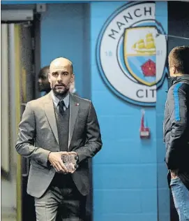  ?? FOTO: MONTILLA ?? Guardiola, en un partido de la temporada pasada en el Etihad