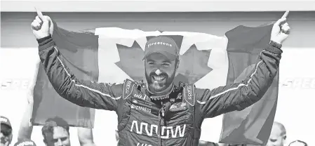 ?? CHARLIE NEIBERGALL/AP ?? James Hinchcliff­e’s win on Sunday was his second at Iowa Speedway and the sixth of his career.