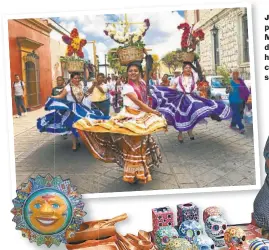  ??  ?? JARDIN BOTANICO. Varias poblacione­s, sobre todo Matatlán, son productore­s de mezcal, que se consume hasta en cremas. En la celebració­n Lunes del Cerro, se venden productos en todos los rincones. (Arr.) Puerto Escondido, sobre la costa del océano...