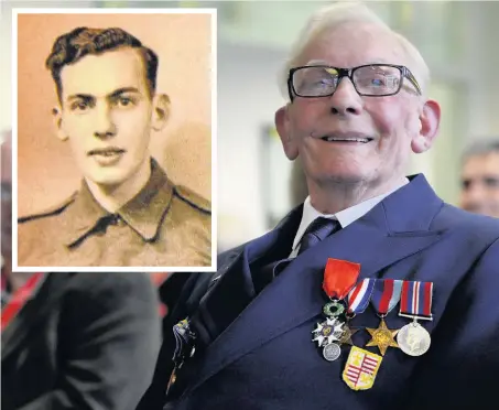  ??  ?? > D-Day veteran Leslie Skeet who has been awarded The Legion d’Honneur Medal. Inset: Leslie in 1942, aged 18