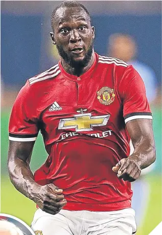  ??  ?? Former Manchester United boss Ron Atkinson (inset) is a big fan of new signing Romelu Lukaku.