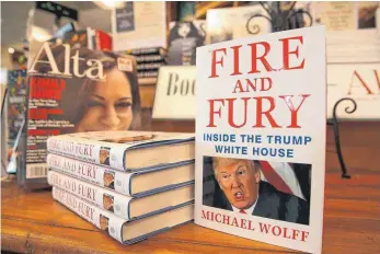  ?? FOTO: AFP ?? Das Buch „Fire and Fury“war vielerorts kurz nach der Veröffentl­ichung ausverkauf­t.