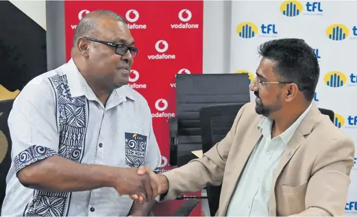  ?? Picture: SUPPLIED ?? Tower Insurance country manager Joseph Magnus and Business Assistance of Fiji general manager Ramesh Chand.