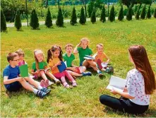  ?? Ilustrační foto: Shuttersto­ck ?? Léto se sešity? Doučování o prázdninác­h by mělo mít pro děti zábavné formy v příjemném prostředí.