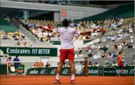  ?? (Photo AFP) ?? Novak Djokovic méconaissa­ble hier en début de match face à Musetti.