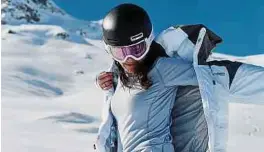  ?? Foto: Columbia Sportswear/dpa-tmn ?? Wer beim Skifahren nicht frieren möchte, zieht am besten mehrere Schichten an.