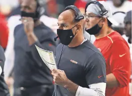  ?? MARK J. REBILAS/ USA TODAY SPORTS ?? 49ers defensive coordinato­r Robert Saleh will be manning the Jets sideline as their head coach next fall.