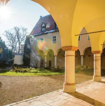  ?? Foto: Julian Leitenstor­fer ?? Die Sanierung des Heilig-Geist-Spitals und eine anschließe­nde Nutzung (Wohnen, Räume für die Stadt, das Museum und die Volkshochs­chule) dürfte sich nach Einschätzu­ng der Kämmerei nicht rechnen.