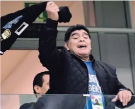  ?? AFP ?? Diego Armando Maradona en uno de los partidos de Argentina en el Mundial Rusia 2018, en el que no dejó de apoyar.