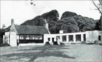  ??  ?? The original clubhouse at Killarney Golf & Fishing Club.