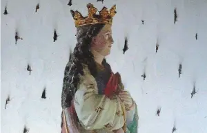  ?? | PHOTO : DOMAINE PUBLIC ?? La statue de sainte Tréphine dans la chapelle de Pontivy.