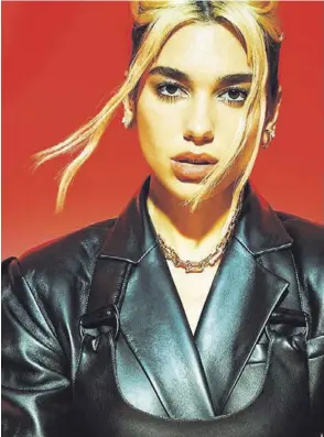  ?? DUa ?? Dua Lipa se ha vuelto un ícono de la moda para la generación Z.