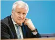  ?? Foto: dpa ?? Horst Seehofer wurde am Montag positiv auf das Virus getestet.