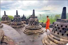  ?? ?? Borobudur Temple is a UNESCO World Heritage site