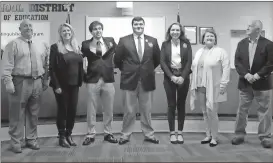  ?? Kevin Myrick /
SJ ?? Polk School District students share their experience during an internatio­nal parliament­ary-style debate competitio­n in January during the February school board meeting.