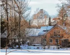  ?? Foto: Andreas Hoehne ?? Vom schnellen Internet durch die Verlegung von Glasfaserk­abeln wird auch das Kirch dorf Welden profitiere­n.