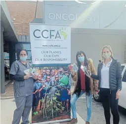  ?? Picture: SUPPLIED ?? NEW GIFT: Community Conservati­on Fund Africa donated 500 masks to Livingston­e Hospital. From left, chief radiograph­er Vernolia Campher, fund executive director, Di Luden, and Tania Muthen