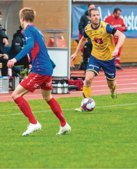  ??  ?? FARVEL: Glenn Andersen og Jerv tapte 0-1 på overtid mot Tromsdalen i siste serierunde på Levermyr. Neste år blir kapteine