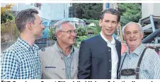  ??  ?? ÖVP-Prominenz: Gernot Blümel, Karl Mahrer, Sebastian Kurz und Adolf Tiller (von links) mischten sich unter das Neustifter Publikum