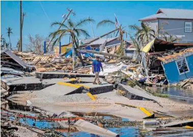  ?? BILD: SN/APA/AFP/RICARDO ARDUENGO ?? Hurrikan „Ian“verwüstete ganze Stadtteile. Florida war am stärksten betroffen.