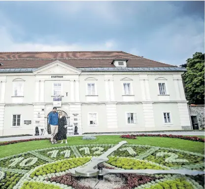  ?? Karlheinz Fessl ?? Birgit Kassl und Armin Biedermann haben ihre geplante Hochzeit nun auf Herbst verschoben – und können sich jetzt wieder darauf freuen.