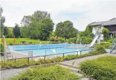  ?? ARCHIVFOTO: ULRICH STOCK ?? Weil viele Achberger das Oberreitna­uer Freibad nutzen, unterstütz­t die Gemeinde Achberg es wieder mit 5000 Euro.