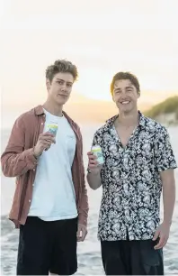  ?? PHOTO: JAY LEE ?? A cheeky drop . . . Olivier Despatis (left) and Brendan Yielder have launched New Zealand’s first alcoholic iced tea beverage.