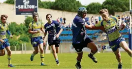  ??  ?? Béziers, Brive, Grenoble, Vannes, Montpellie­r Clermont, Tournefeui­lle. Sur les terrains annexes, comme sur le principal, des équipes de toute la France se sont affrontées un week-end pour décrocher le titre de champion hexagonal.