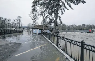  ??  ?? Bursting point – the Thames at Pangbourne