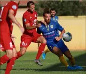  ?? (Photos Laurent Martinat et An. D.) ?? Zerfaoui sera encore hyérois la saison prochaine.