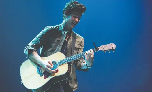  ?? GRAHAM HUGHES ?? Canadian chart-topping pop singer-songwriter Shawn Mendes, who performed at the Bell Centre in 2017, returns for two shows next week.
