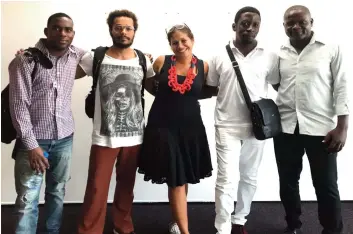  ?? EDIÇÕES NOVEMBRO ?? Jovens artistas participan­tes na sétima edição da plataforma “Jaango Nacional” no Memorial