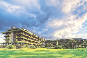  ??  ?? The current Baguio Country club was designed by architect Jose “Pingoy” Manosa in 1993 and was rebuilt after the devastatin­g earthquake.