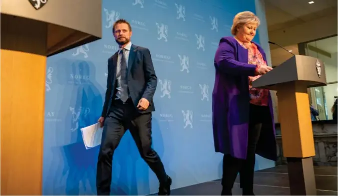  ??  ?? Statsminis­ter Erna Solberg og helseminis­ter Bent Høie lanserte Smittestop­p-appen 16. april. Den nasjonale utrullinga lar vente på seg.