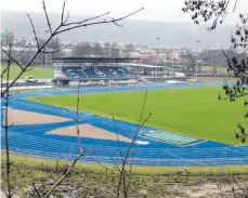  ?? FOTO: HKB ?? Das Donaustadi­on in Tuttlingen könnte nach dem Wunsch des Fußballver­eins SC 04 Tuttlingen bald einen anderen Namen tragen.