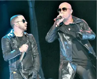  ?? CORTESÍA: BRUGAL ?? Wisin y Yandel durante su concierto en el anfiteatro de Altos de Chavón.