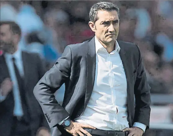  ?? FOTO: PERE PUNTÍ ?? Valverde vivió con preocupaci­ón la primera parte ante el Getafe, en la que su equipo no encontró la forma de superar al rival