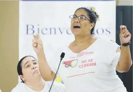  ?? Tonito.zayas@gfrmedia.com ?? Miércoles Carmen Negrón sostuvo que los padres de estudiante­s de la escuela Luis Muñoz Rivera, en Dorado, lucharán contra el cierre del plantel.
