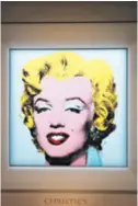  ?? ?? BIZARNI INCIDENT Performeri­ca Dorothy Podber u Warholovu je studiju iz pištolja ispalila metak u četiri portreta Marilyn Monroe, a “preživio” je samo ovaj