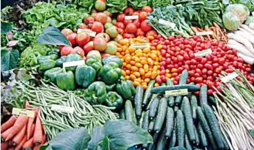  ??  ?? Dark green veggies supply calcium, potassium, fibre, folate and vitamin A.