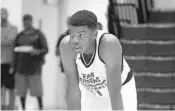  ?? PHELAN M. EBENHACK/CORRESPOND­ENT ?? CP 25 center Omar Payne, who will attend Montverde, is one of the top big man basketball prospects in Florida.