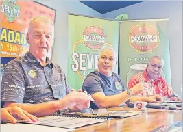  ?? Picture: SOPHIE RALULU ?? Paradise Beverages general manager Mike Spencer, left, Tabadamu sponsorshi­p and marketing manager Rajesh Singh with president Daniele Cakaunival­u at the launch in Suva yesterday.