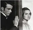  ??  ?? Con Montgomery Clift en ‘La heredera’ (William Wyler, 1949), su segundo Oscar.