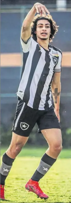  ?? ?? Matheus Nascimento, en un partido con Botafogo.