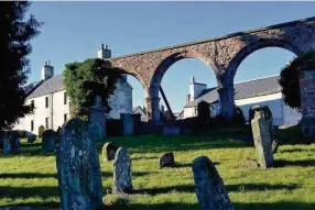  ??  ?? Significan­t structure The historic arches in Alyth