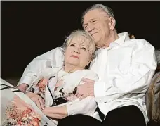  ?? Foto: Václav Beran ?? Herecký pár Manželé Petr Kostka a Carmen Mayerová si zahráli neúspěšné hollywoods­ké herce čekající na Oscara.